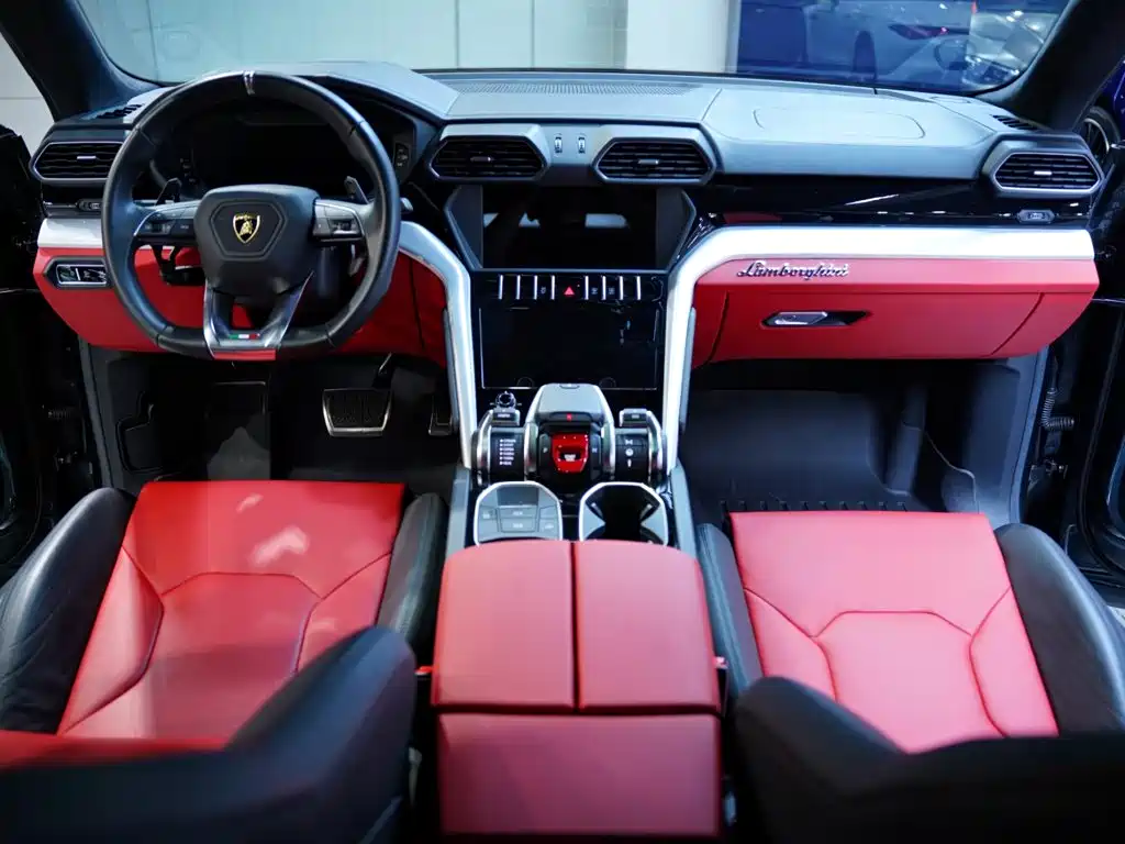 Lamborghini Urus — фото 45