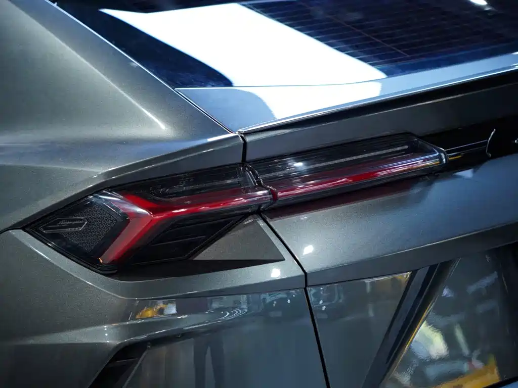 Lamborghini Urus — фото 9