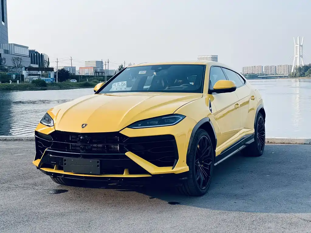 Lamborghini Urus SE — фото 2