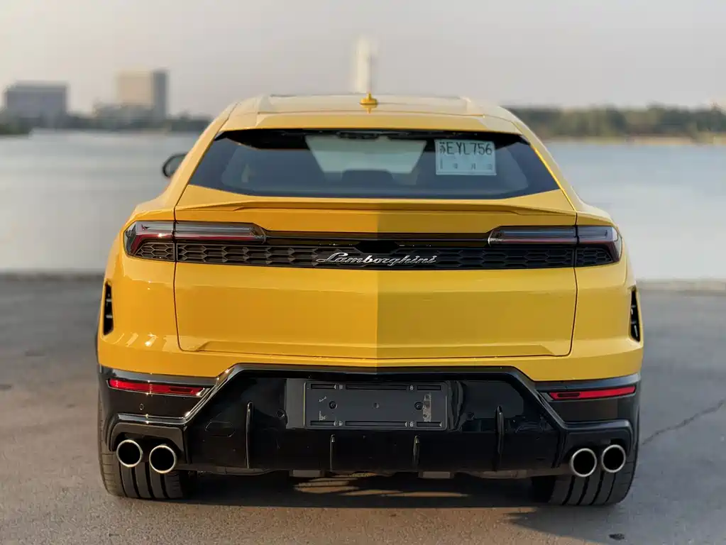 Lamborghini Urus SE — фото 4