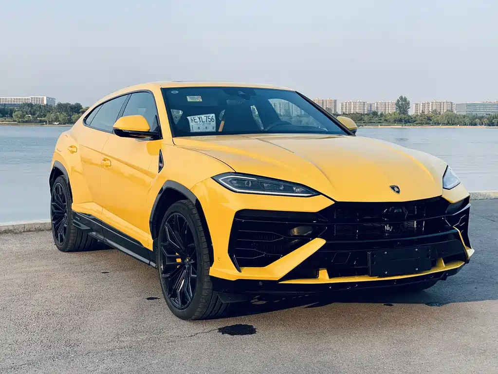 Lamborghini Urus SE — фото 5