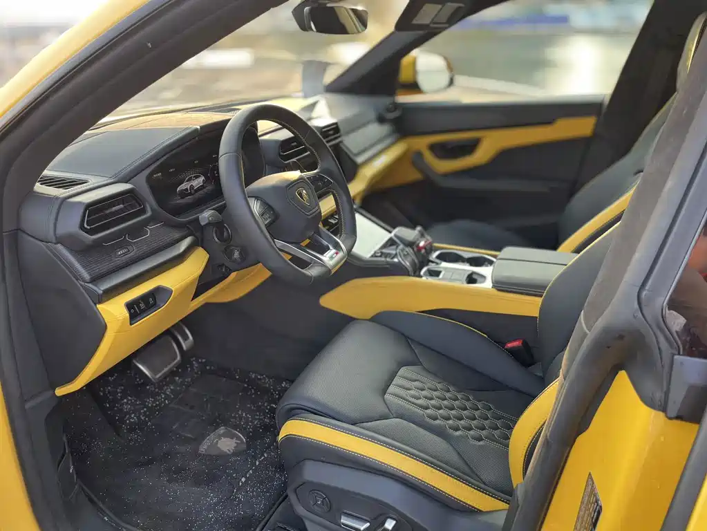 Lamborghini Urus SE — фото 8