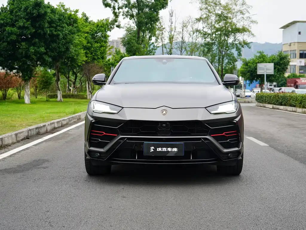 Lamborghini Urus — фото 2
