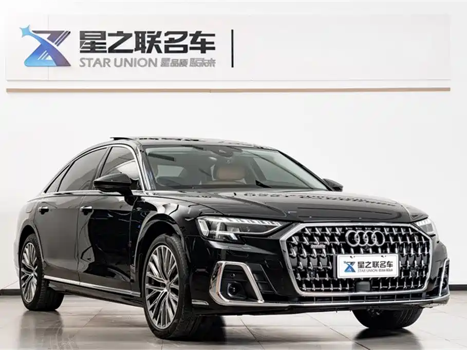 Audi A8 — фото 5