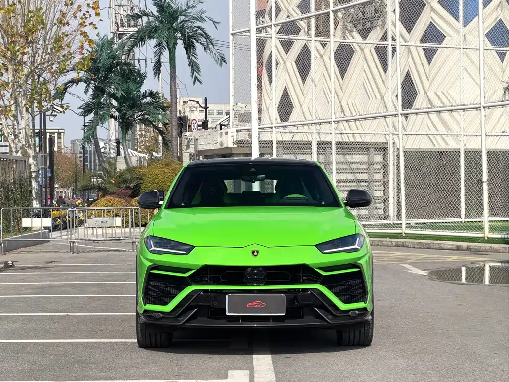Lamborghini Urus — фото 2