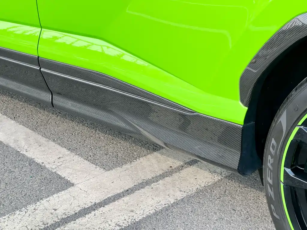 Lamborghini Urus — фото 11