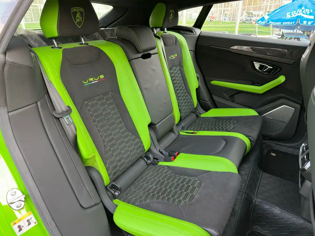 Lamborghini Urus — фото 20