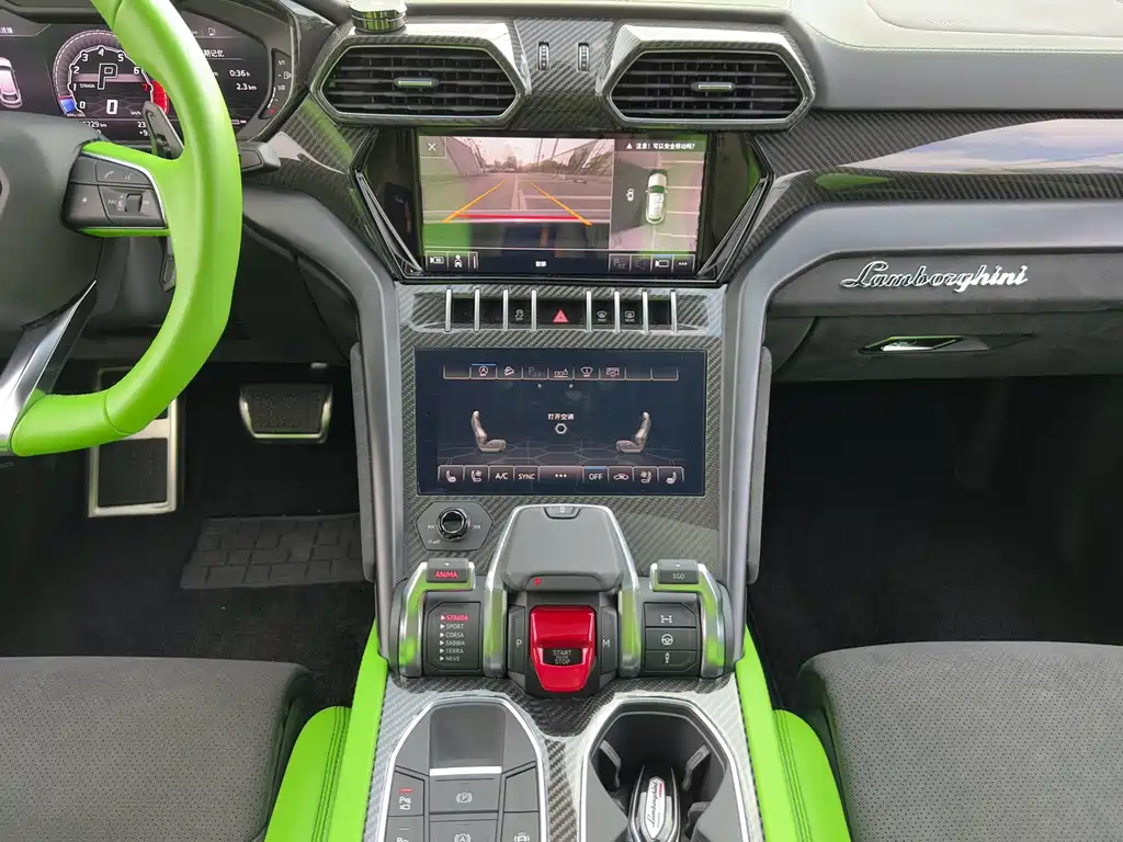 Lamborghini Urus — фото 25