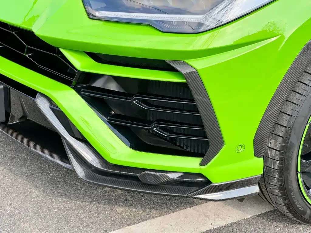 Lamborghini Urus — фото 9