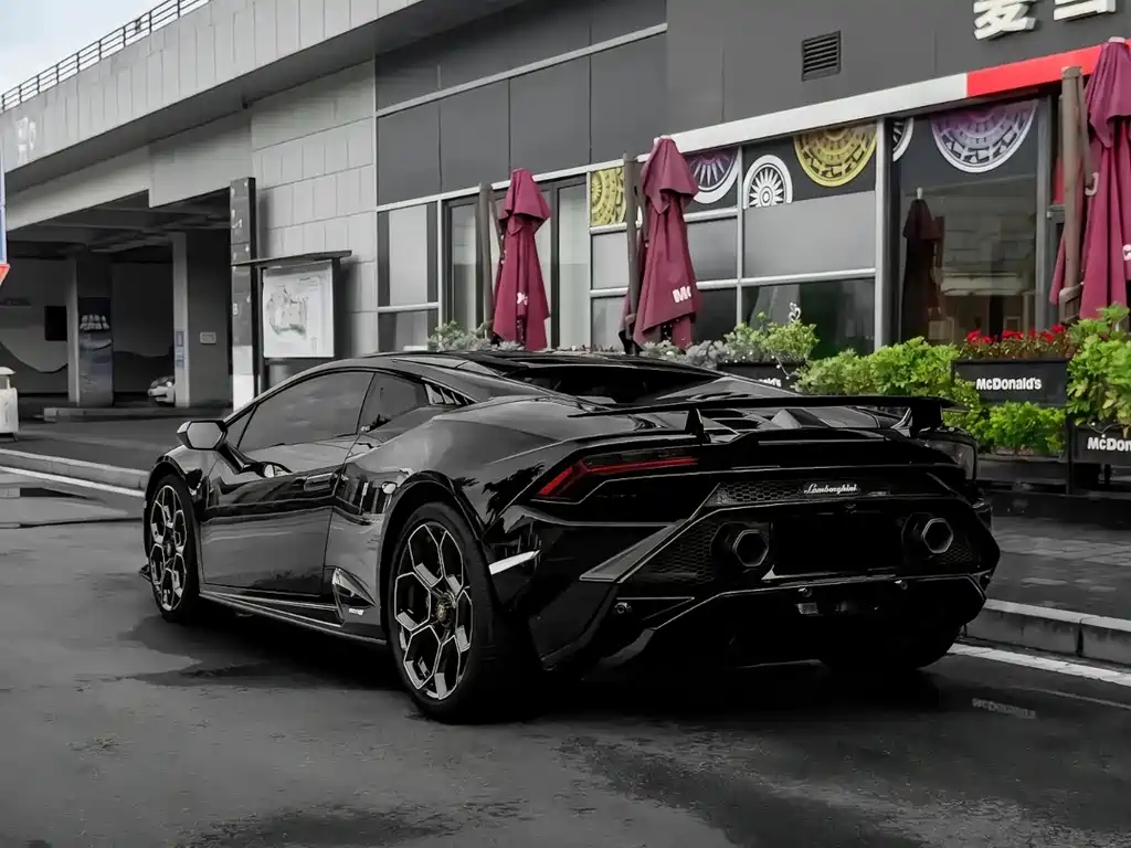 Lamborghini Huracán — фото 5