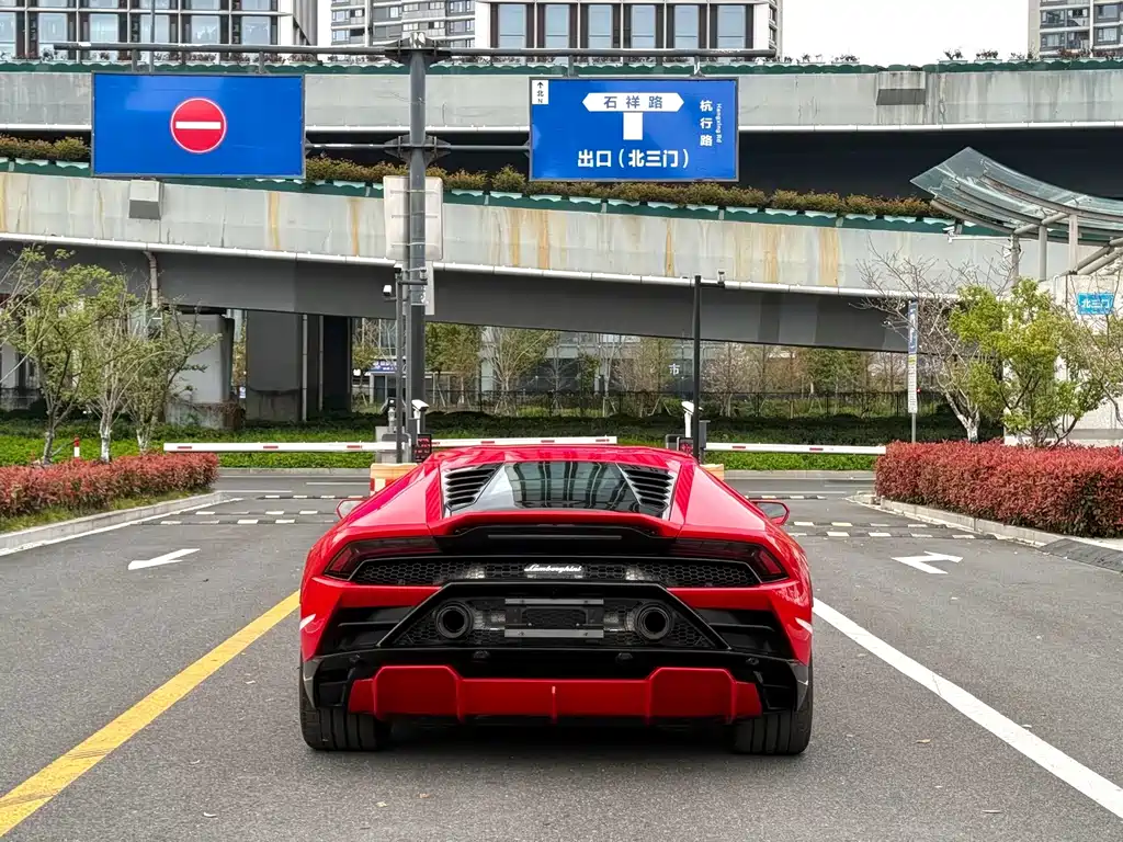 Lamborghini Huracán — фото 8