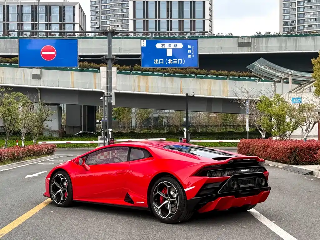 Lamborghini Huracán — фото 9