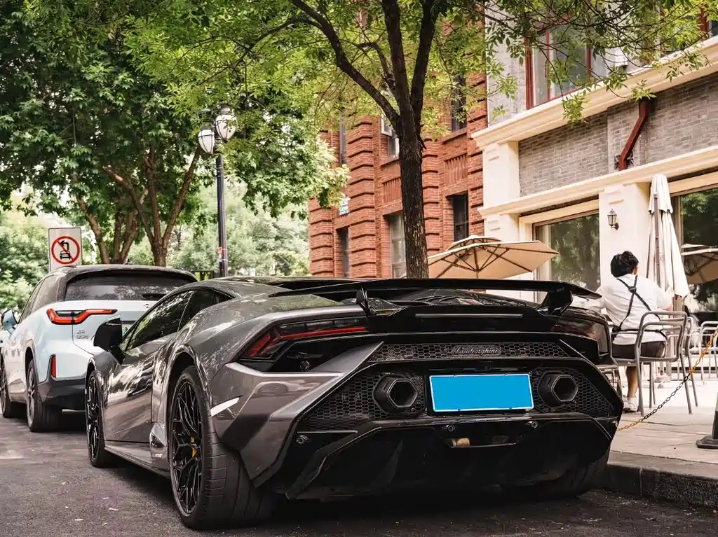 Lamborghini Huracán — фото 5