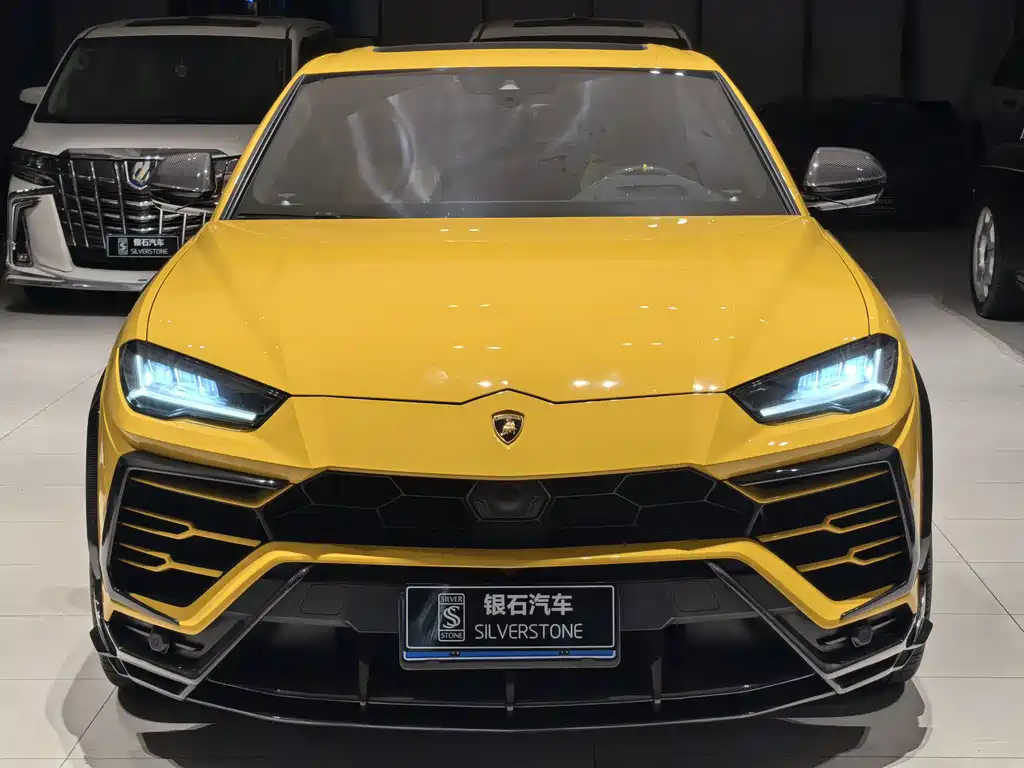 Lamborghini Urus — фото 3