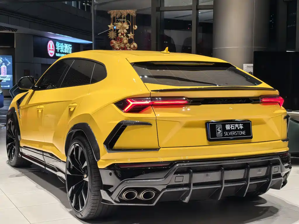 Lamborghini Urus — фото 5