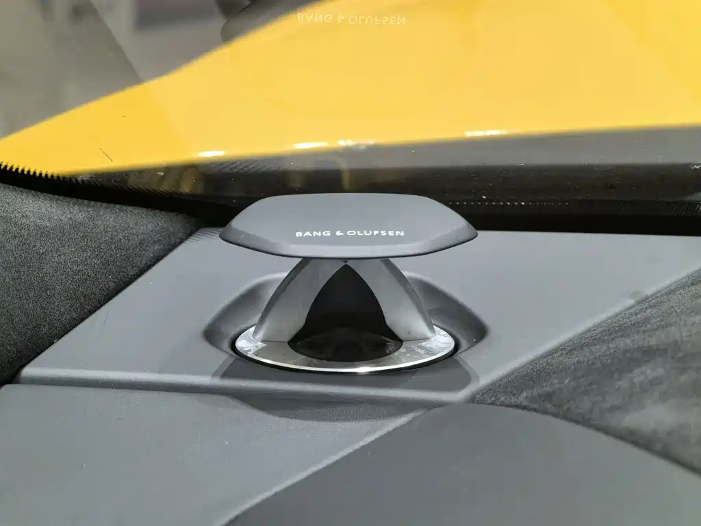 Lamborghini Urus — фото 10