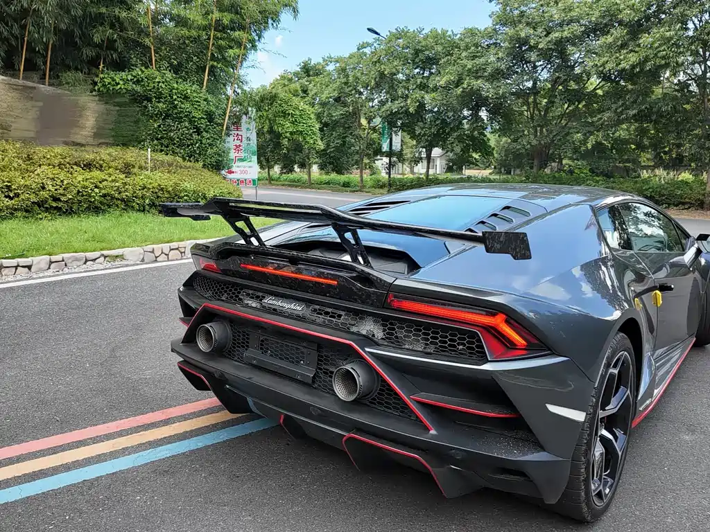 Lamborghini Huracán — фото 8
