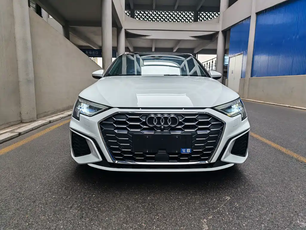 Audi A3 — фото 2