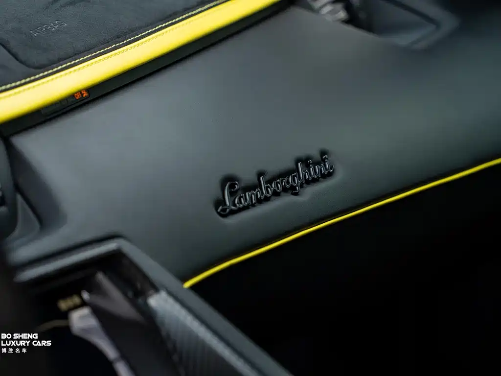 Lamborghini Aventador — фото 18