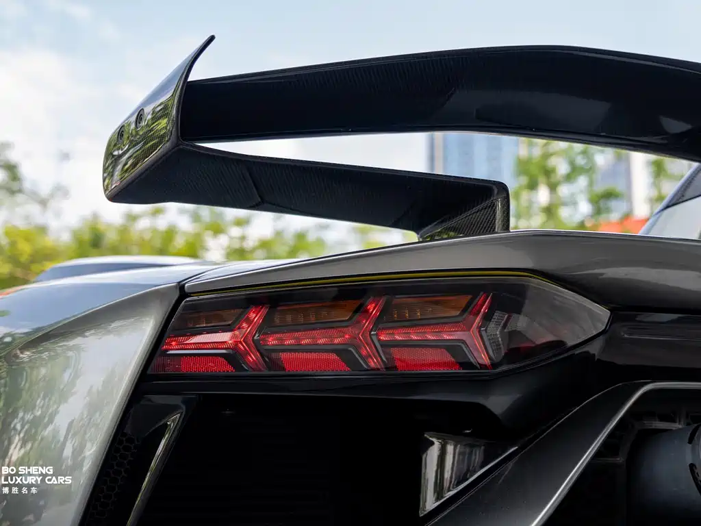 Lamborghini Aventador — фото 22