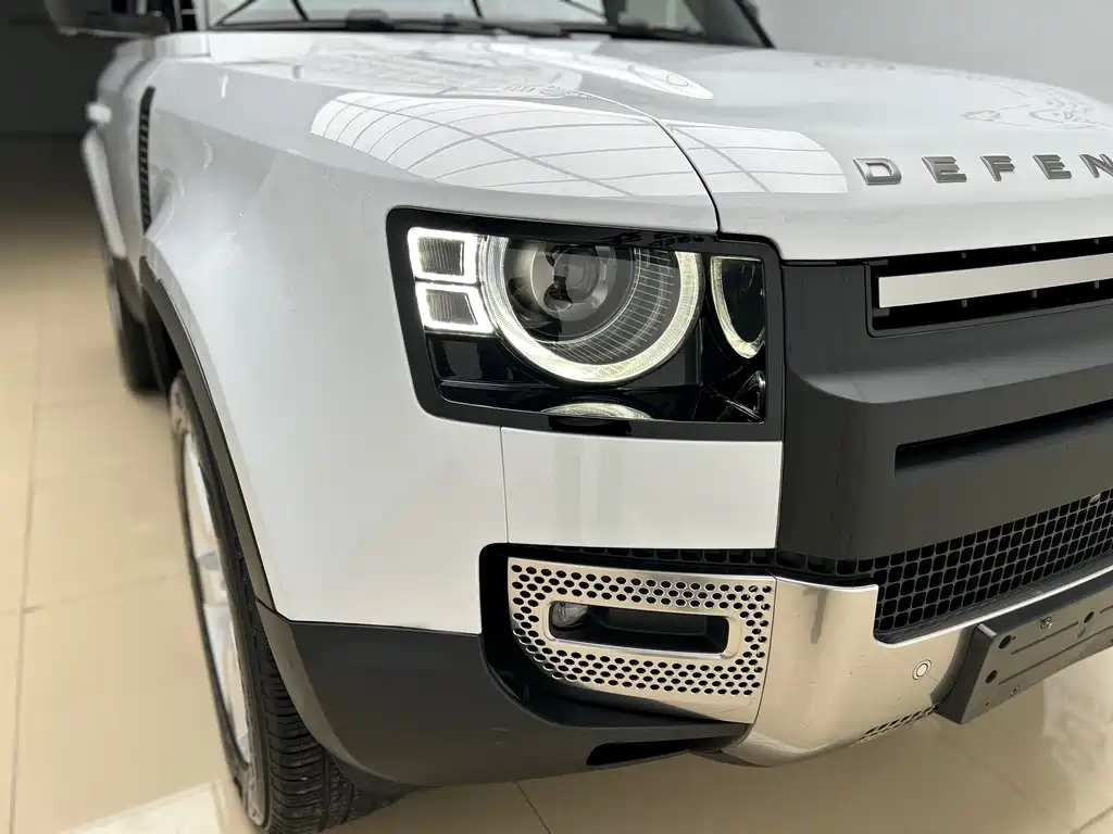 Land Rover Defender — фото 22