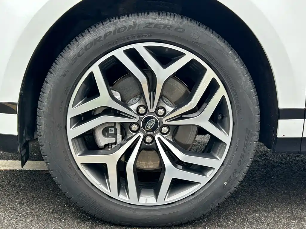 Land Rover Evoque — фото 14