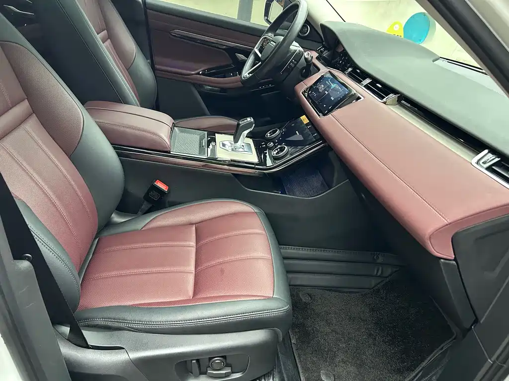 Land Rover Evoque — фото 23