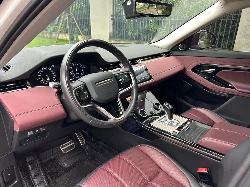 Land Rover Evoque — фото 26