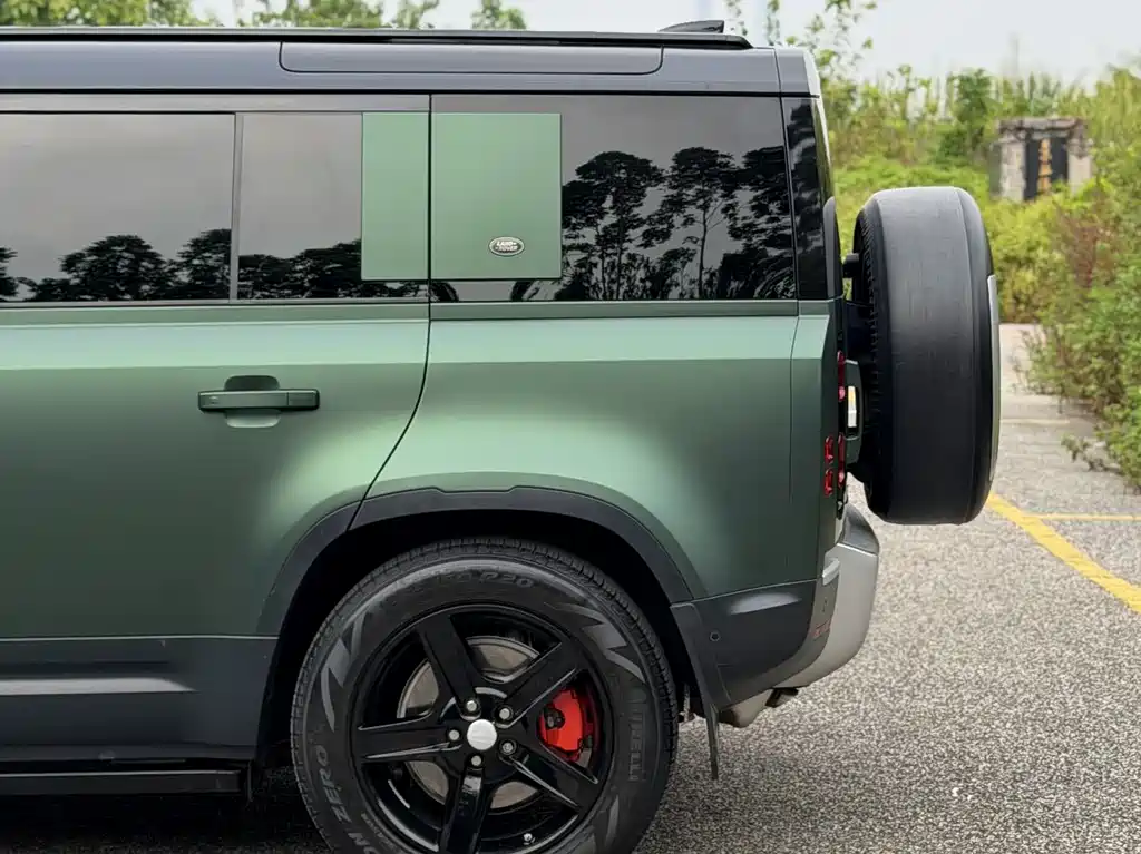 Land Rover Defender — фото 4