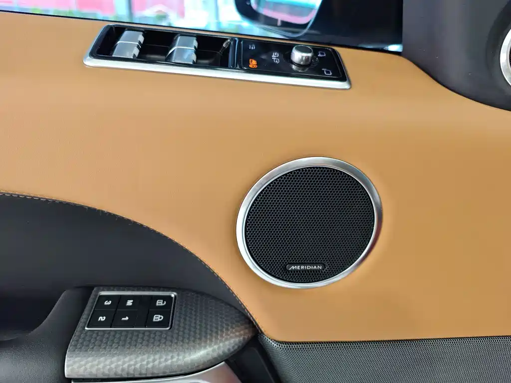 Land Rover Sport — фото 14