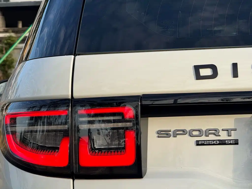 Land Rover Discovery Sport — фото 10