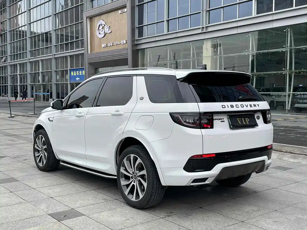 Land Rover Discovery Sport Hybrid — фото 10