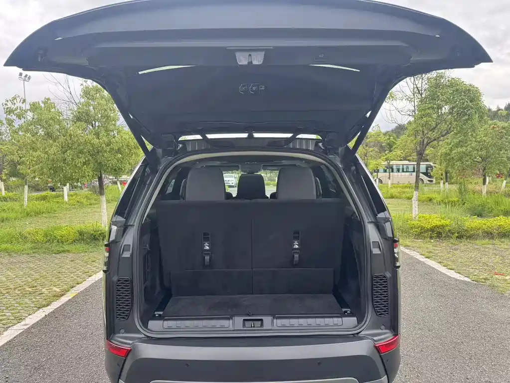 Land Rover Discovery — фото 16