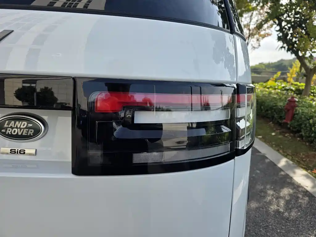 Land Rover Discovery — фото 13