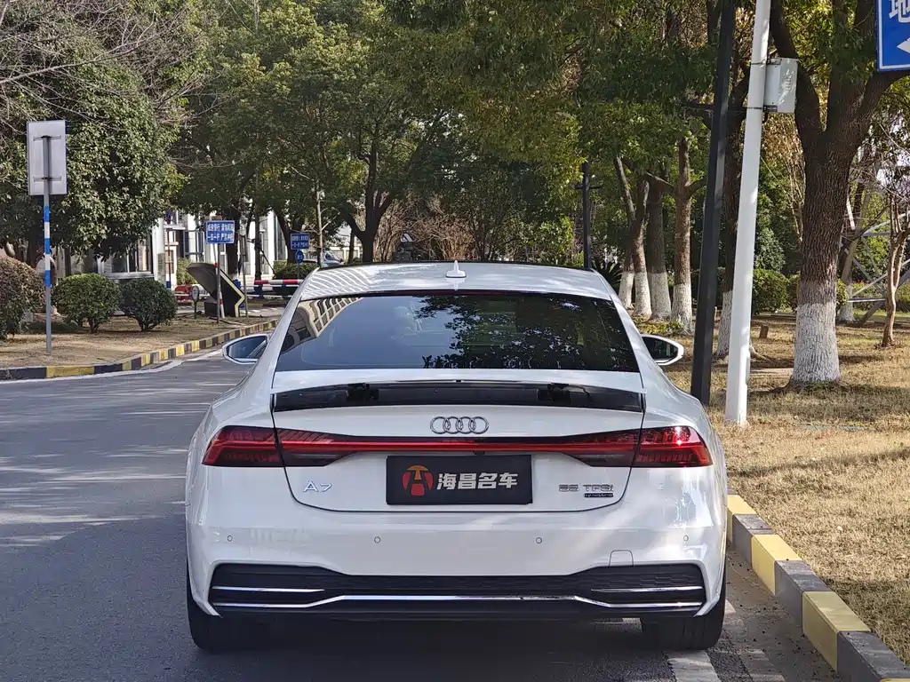 Audi A7 — фото 5