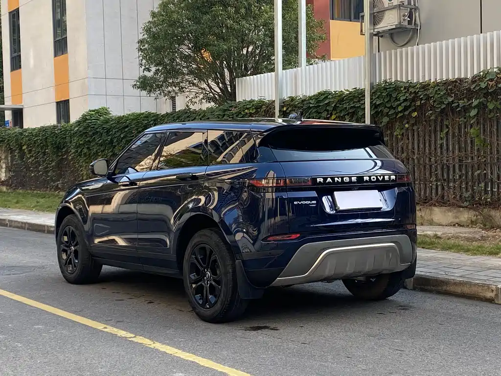 Land Rover Evoque — фото 13