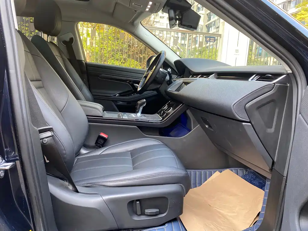 Land Rover Evoque — фото 18