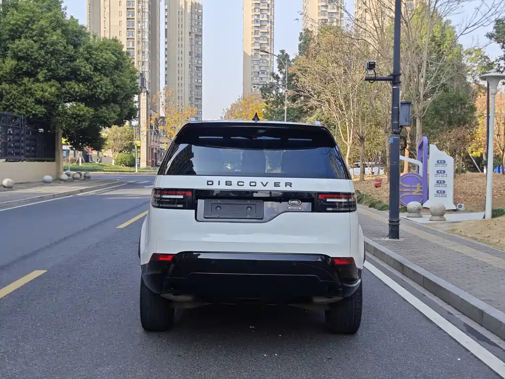Land Rover Discovery — фото 10