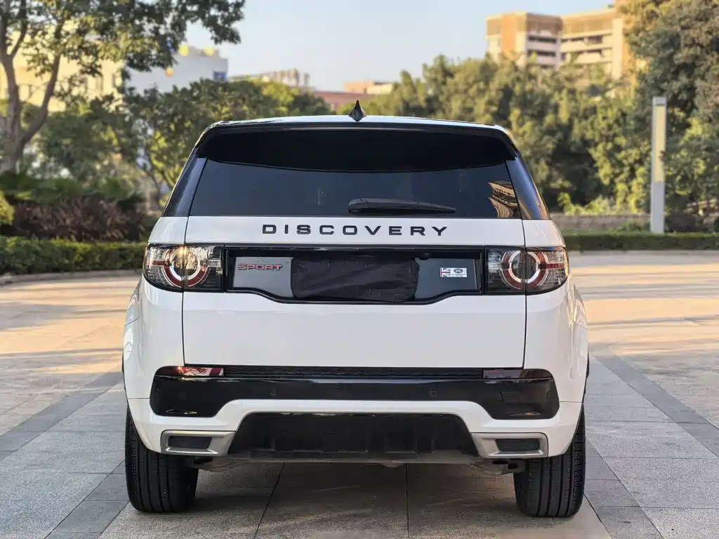 Land Rover Discovery Sport — фото 11