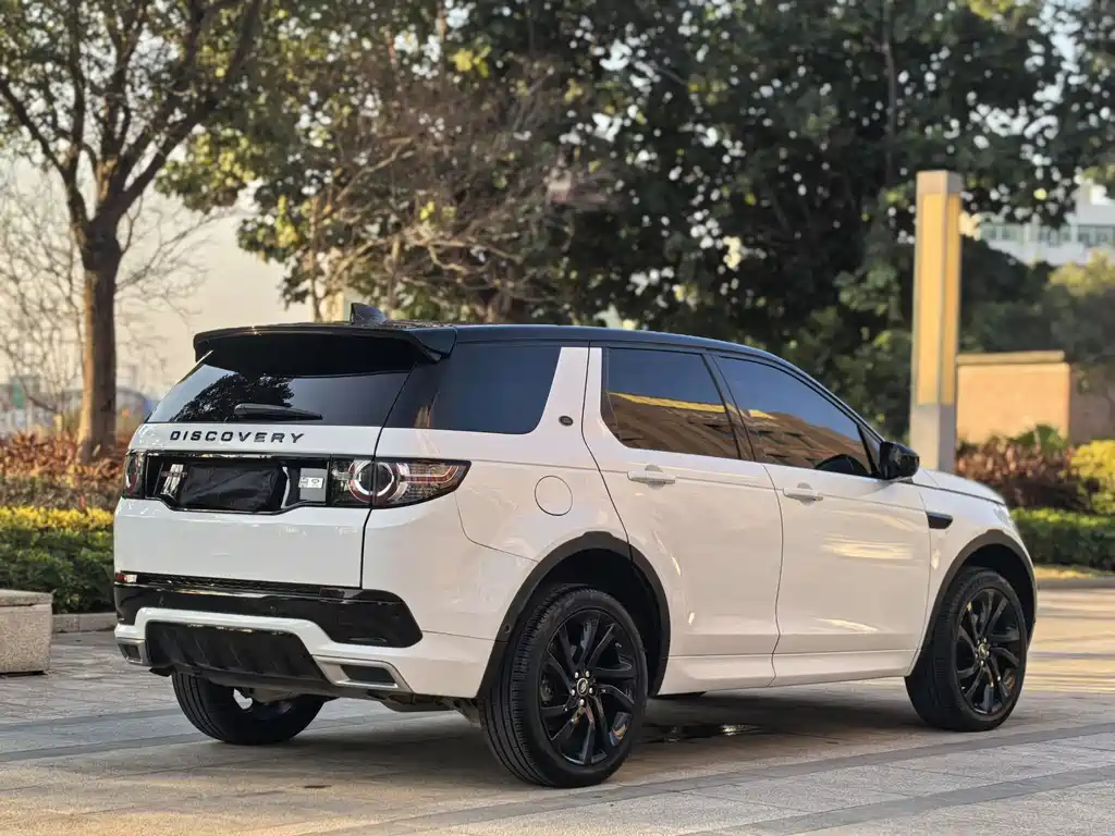 Land Rover Discovery Sport — фото 12