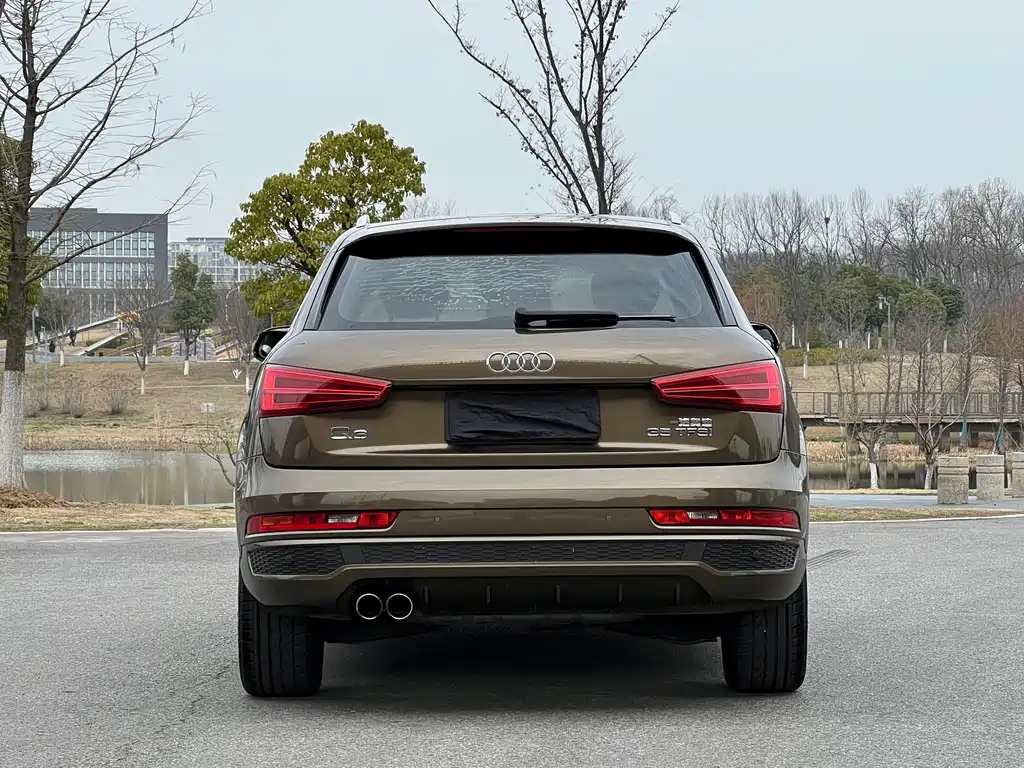 Audi Q3 — фото 20