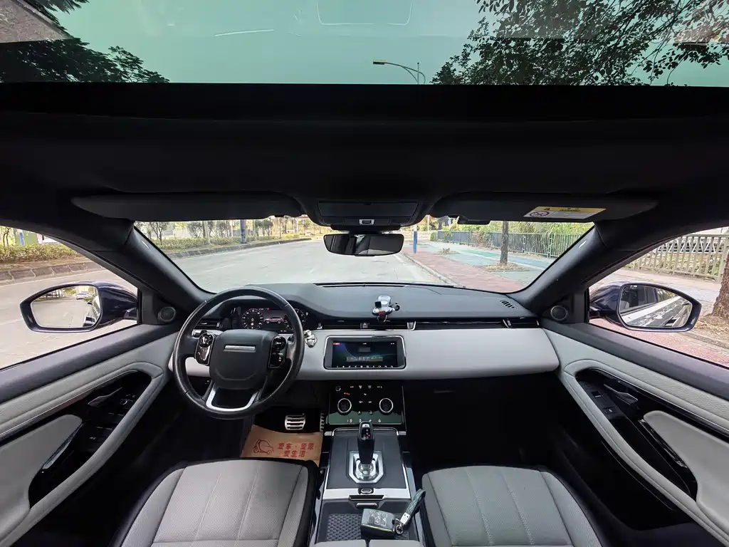 Land Rover Evoque — фото 10