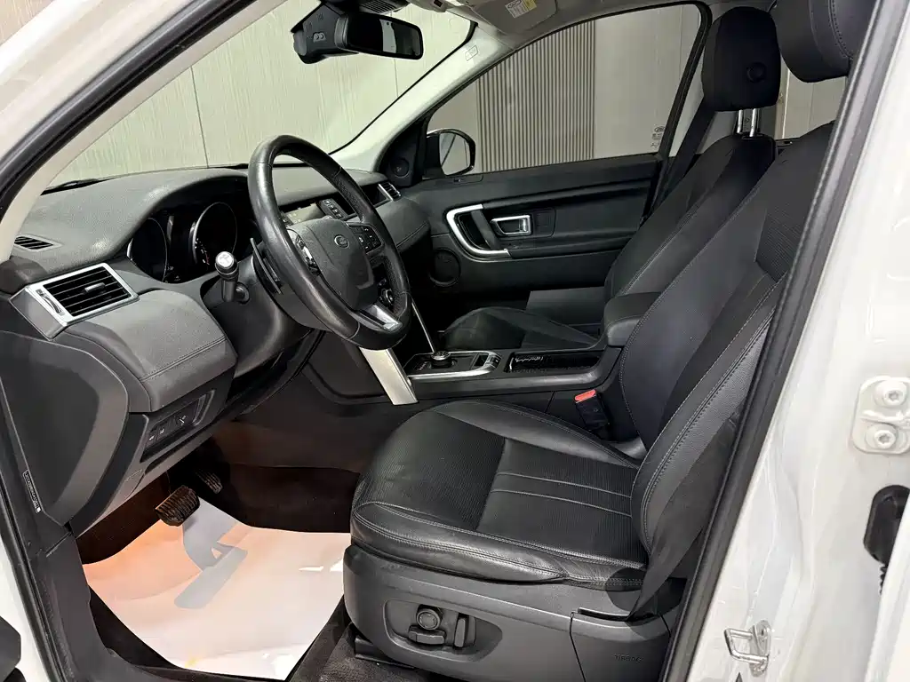 Land Rover Discovery Sport — фото 10