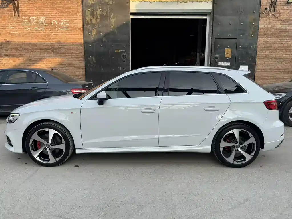Audi A3 — фото 3