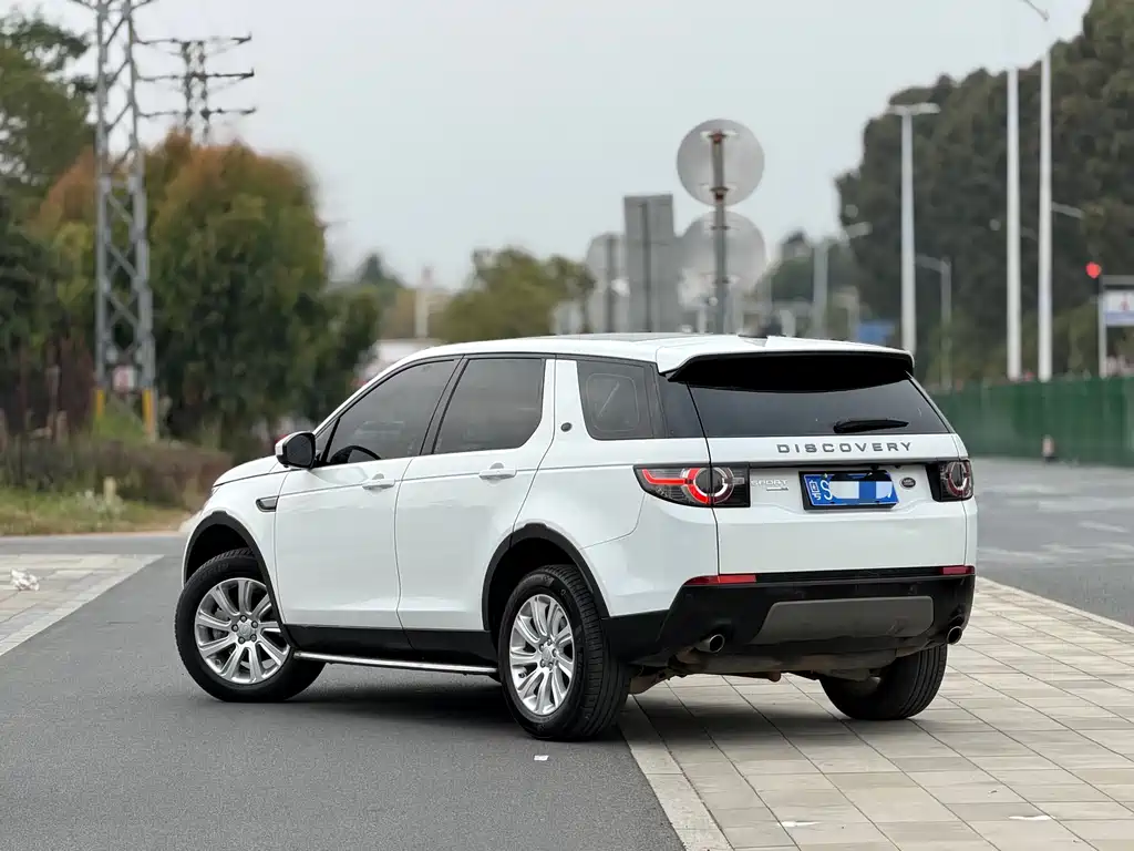 Land Rover Discovery Sport — фото 2
