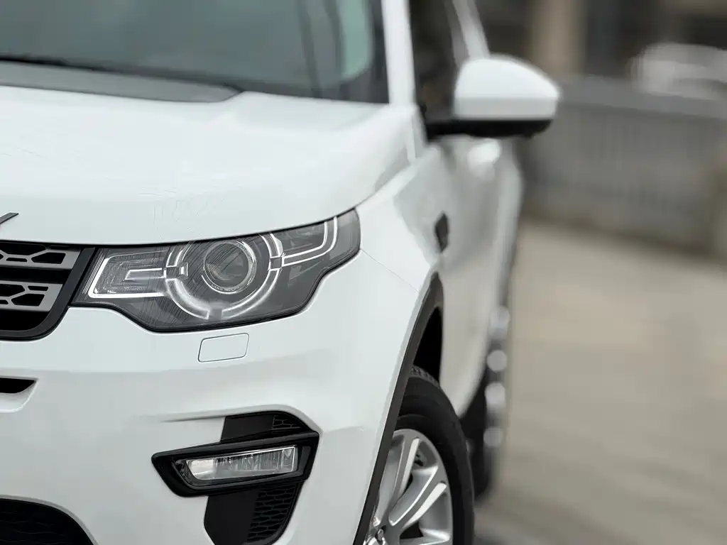 Land Rover Discovery Sport — фото 15