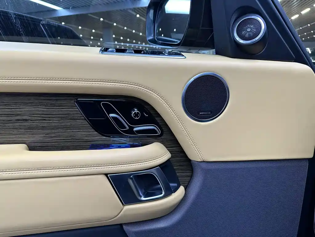 Land Rover Range Rover — фото 10