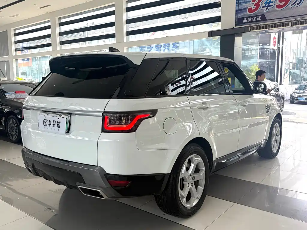 Land Rover Sport PHEV — фото 18