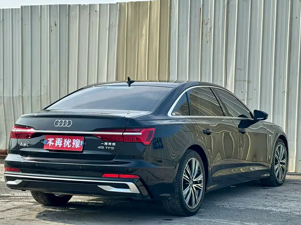Audi A6L — фото 7