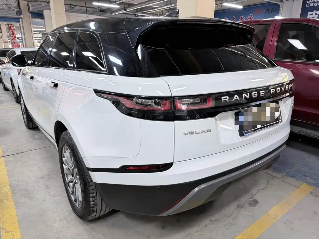 Land Rover Velar — фото 17